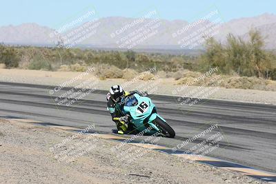 media/Dec-07-2025-CVMA (Sun) [[3e7d2de5dc]]/Race 4-Supersport Middleweight/